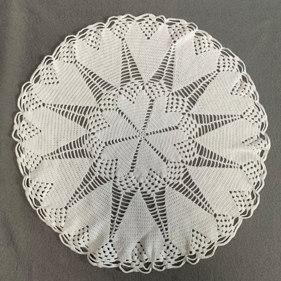 Vintage Round Crochet Lace Doily White 12 Inches Diameter Handmade Home Decor - Picture 4 of 5